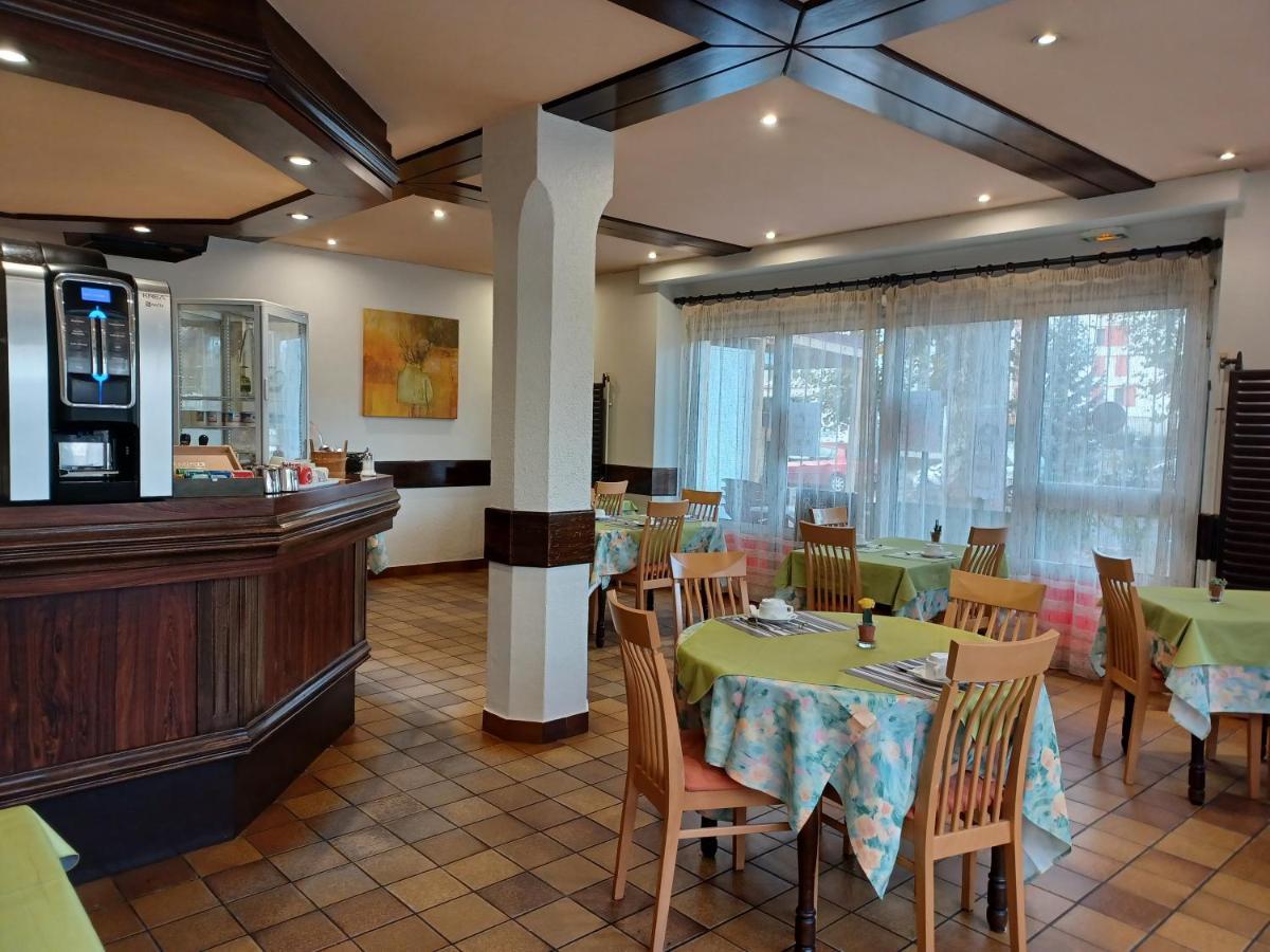Logis - Hotel Restaurant Bellevue Annecy Luaran gambar