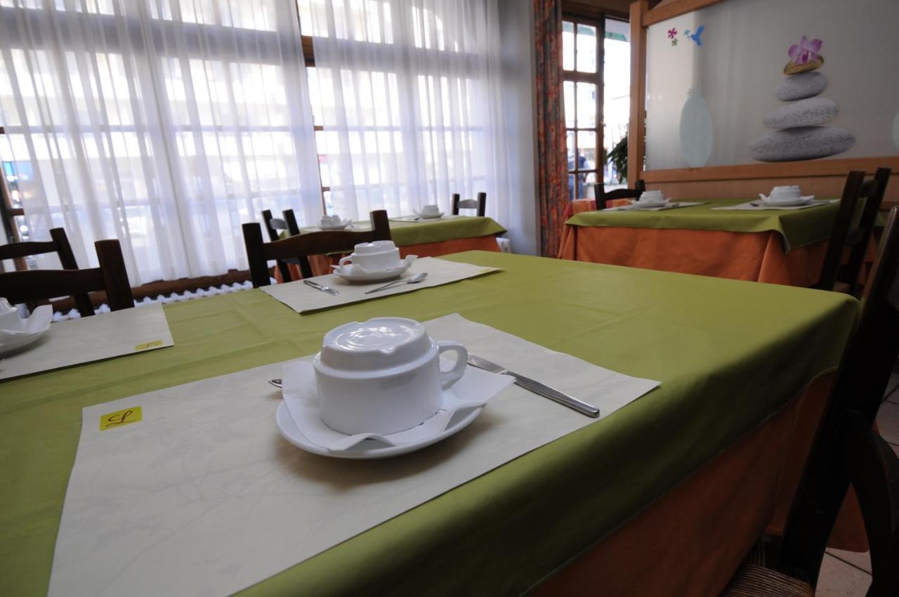 Logis - Hotel Restaurant Bellevue Annecy Luaran gambar